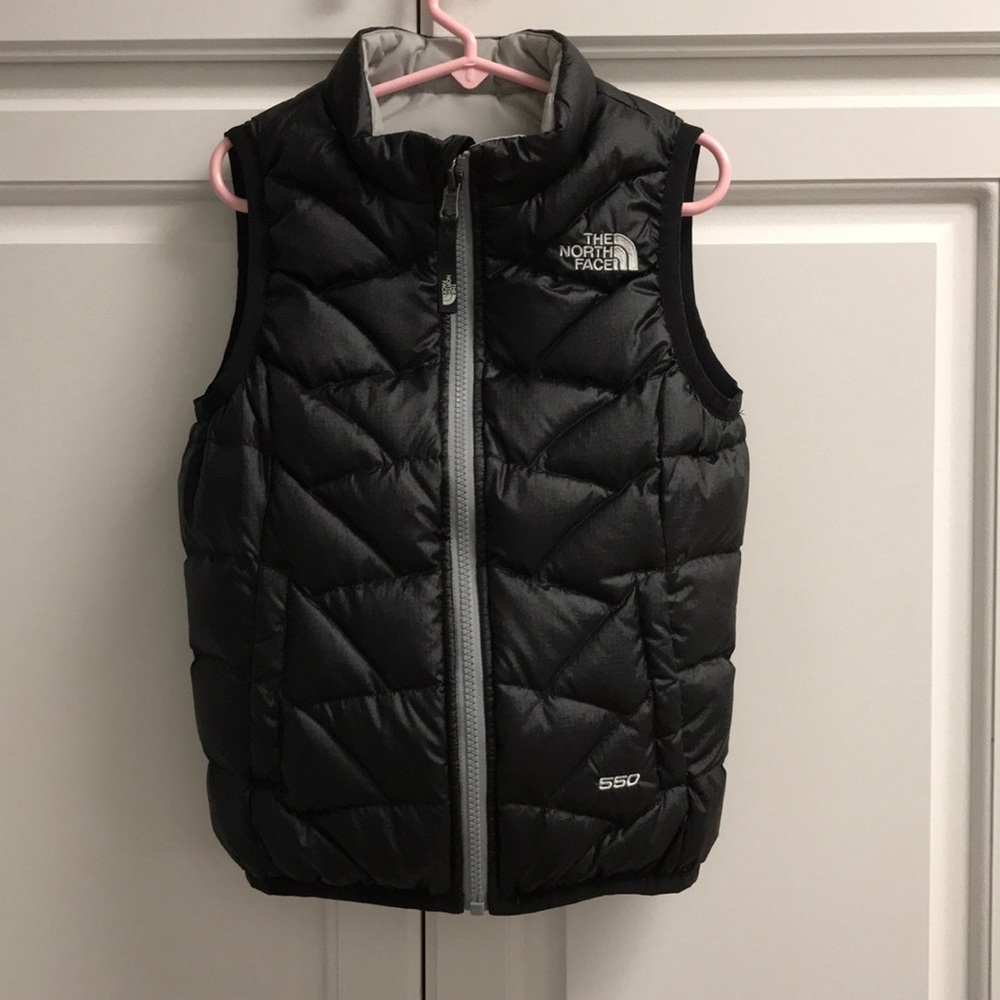 Little Girls Reversible Puffer Vest. Size XS.